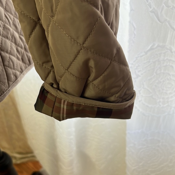 Jacket - Picture 5 of 6